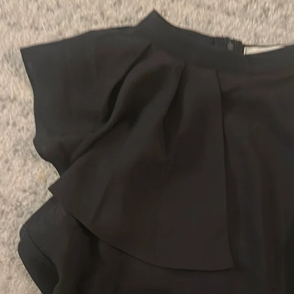 The Pants Store Black Asymmetrical Ruffle  Sleeveless Peplum Blouse - Picture 5 of 5